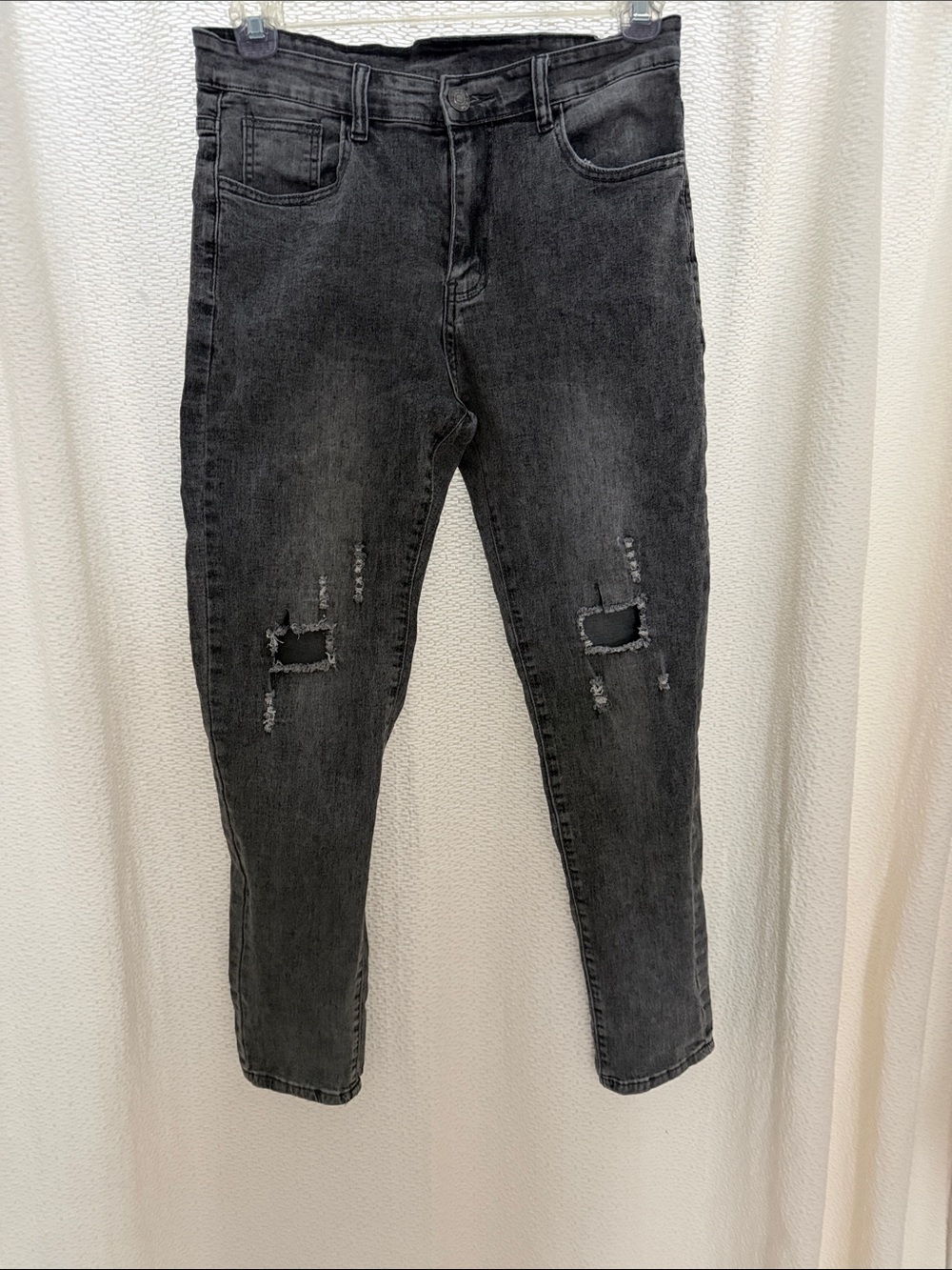 Men’s Charcial DistressedJeans